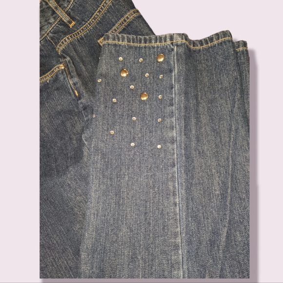 FIRST ISSUE LIZ CLAIBORNE STUDDED DENIM CAPRIS - Picture 2 of 9